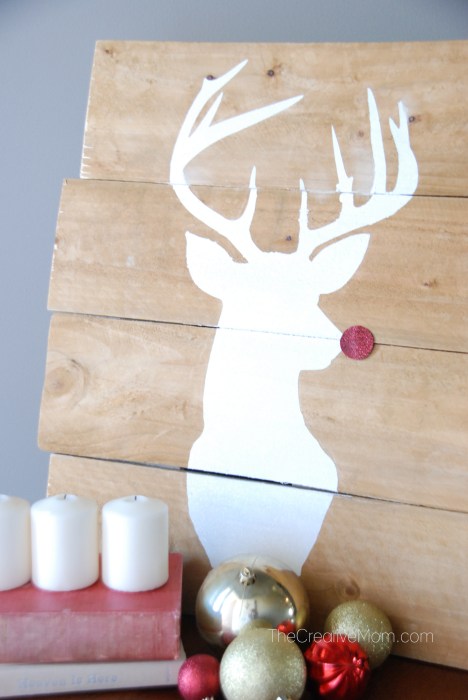 deer-pallet-thecreativemom