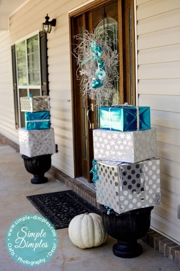Add Some Holiday Cheer To The Entry Of Your Home With One Of These 20 Festive Christmas Porches You'll Love Featured On Remodelaholic.com