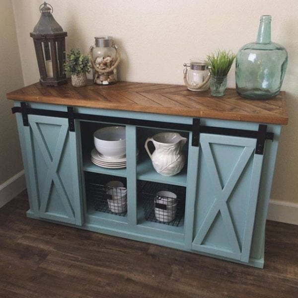 Sliding Door Hutch 600x600