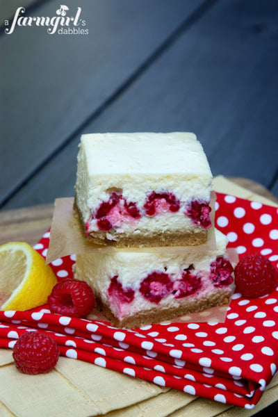 Lemon Cheesecake Bars With Raspberries