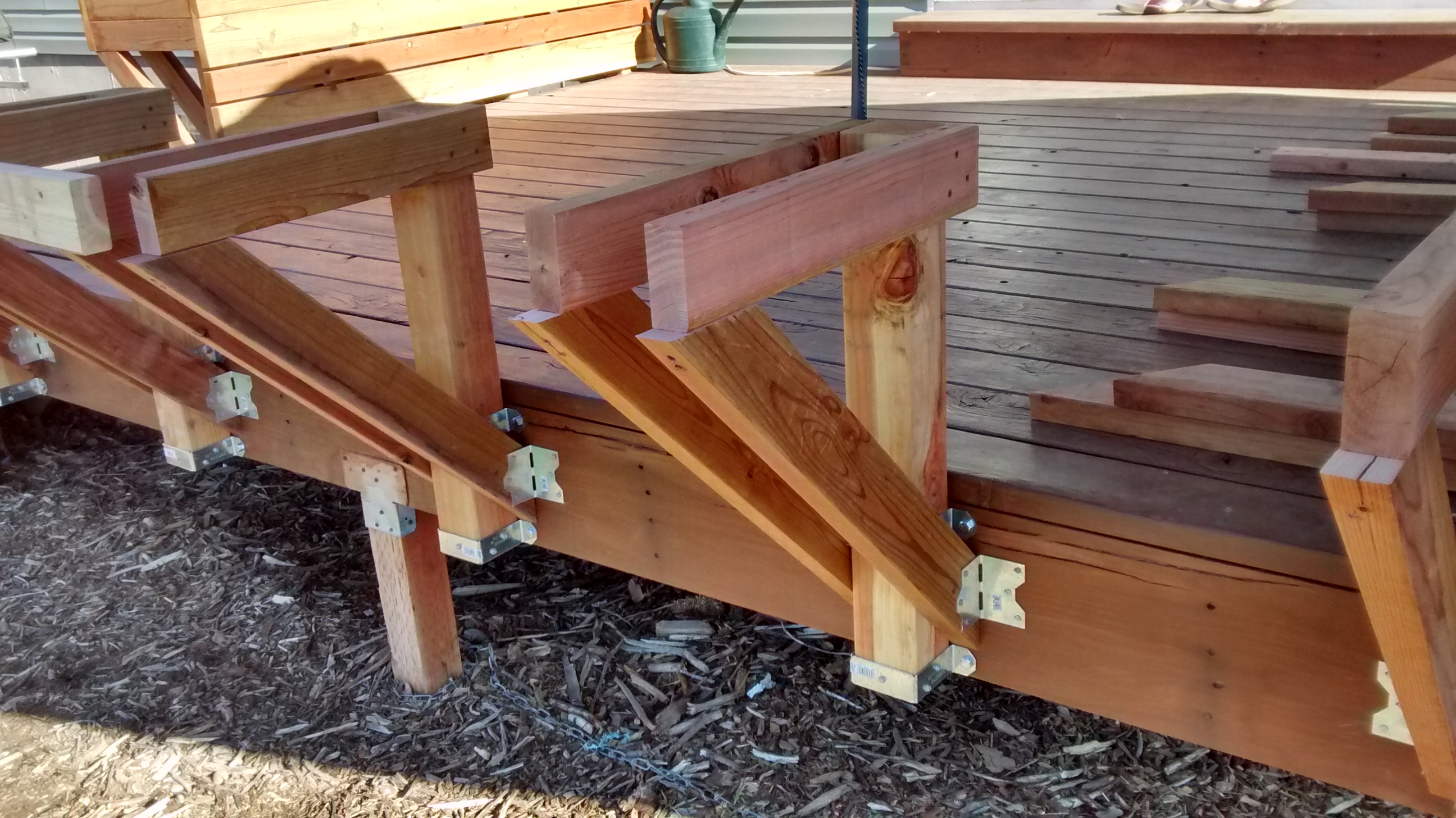 How to Build Space-Saving Deck Benches for a Small Deck | Remodelaholic