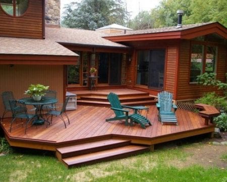 How to Build Space-Saving Deck Benches for a Small Deck | Remodelaholic