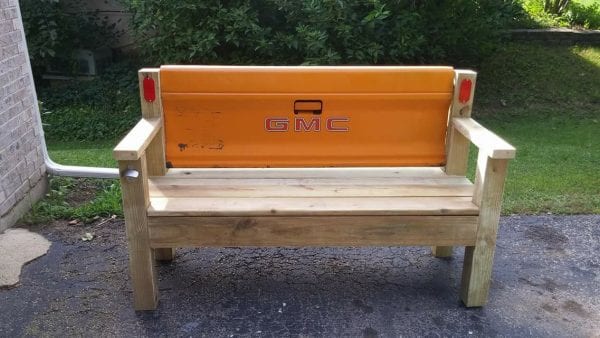 Patio Bench With Tailgate Michael Naugle @Remodelaholic
