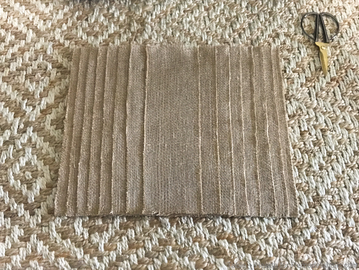 How to Make a Rustic Coastal Layered Burlap Frame Mat Remodelaholic