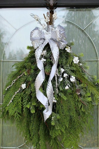 DIY Christmas Swag Wreath Edit 1