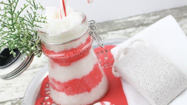A Fun, Festive Beauty Gift For Christmas. Candy Cane Sugar Scrub Recipe Via Remodelaholic.com
