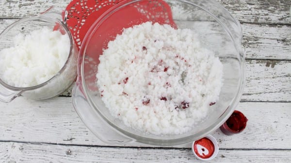 A Fun, Festive Beauty Gift For Christmas. Candy Cane Sugar Scrub Recipe Via Remodelaholic.com