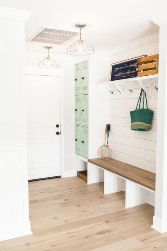 Organized Entryway Inspiration & Tips | Remodelaholic