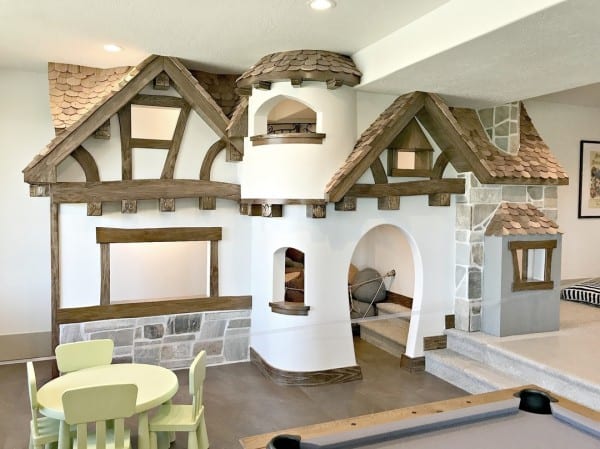 Cottage Castle Playhouse Featured On Remodelaholic