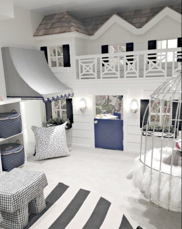 Amazing Cottage Playhouse Indoor Homeshow #remodelaholic