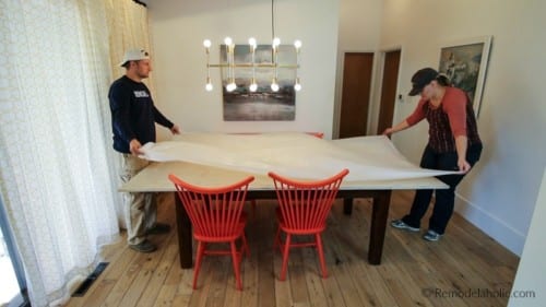 How to Hack a Bigger Dining Table for Thanksgiving | Remodelaholic