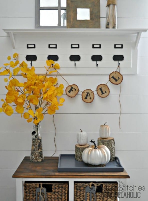 Diy Fall Banner Sawdust2stitches For Remodelaholic.com 768x1039