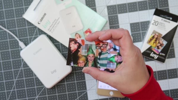 Easy Portable On-The-Go Photo Printing For Travel Albums With The Canon IVY Mini Photo Printer #remodelaholic