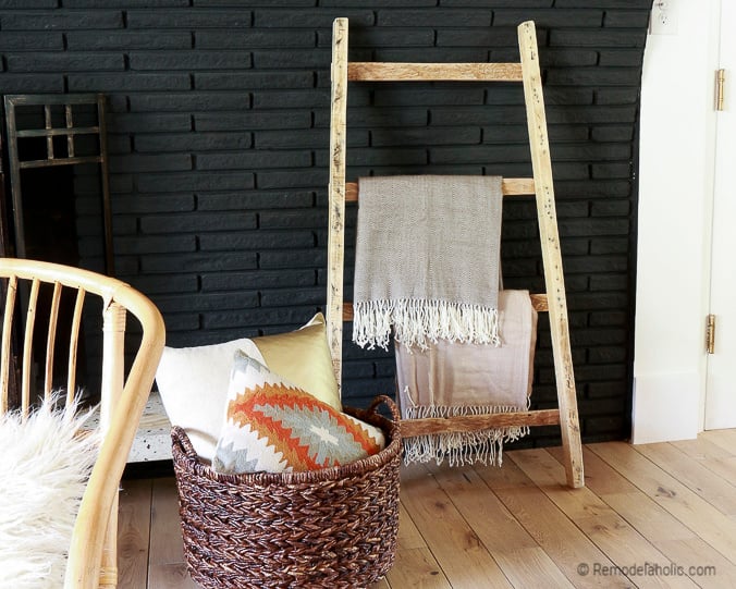 10 Ways to Decorate a Wooden Blanket Ladder Remodelaholic