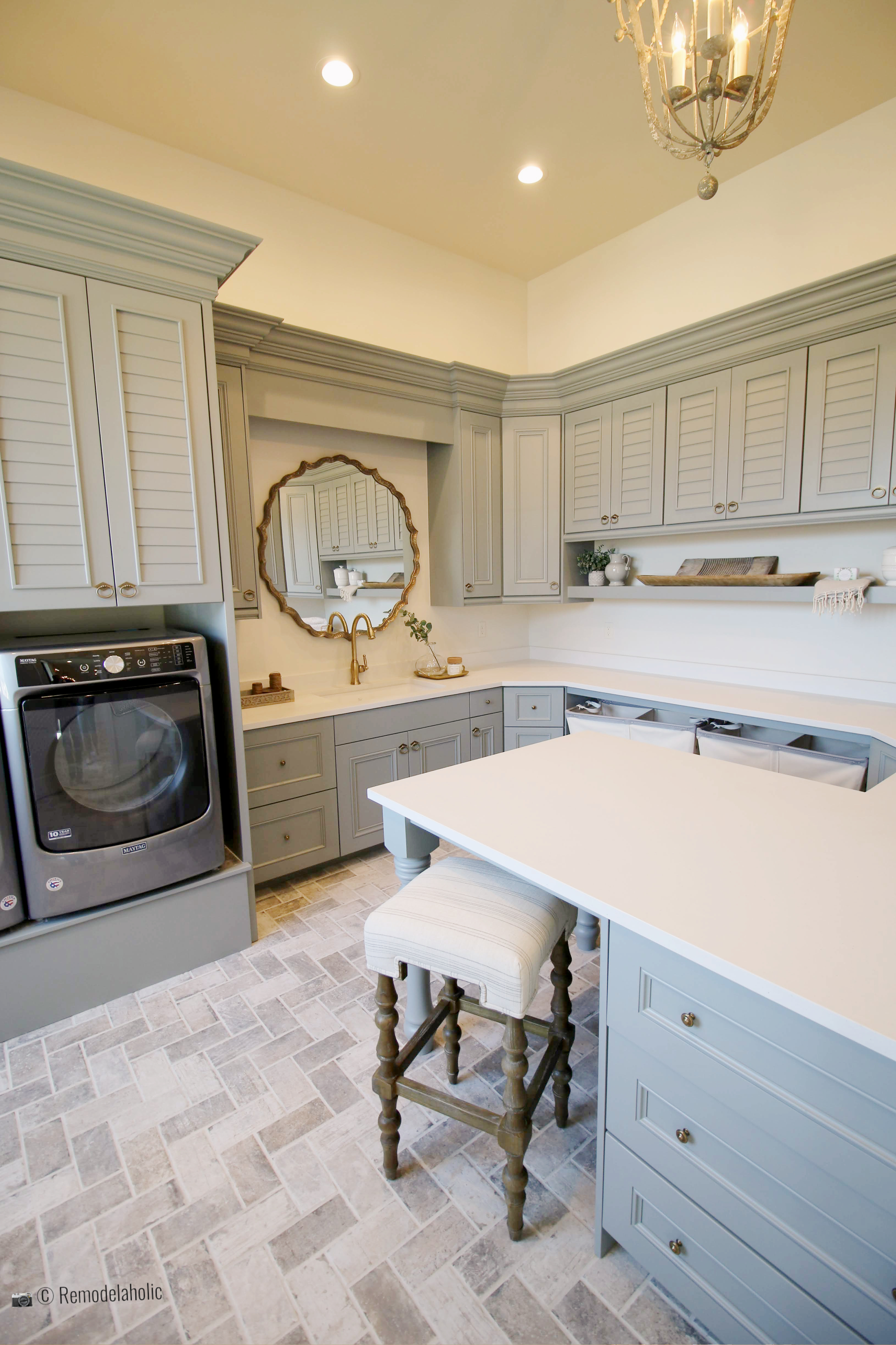 Get This Look: French Country Laundry Room | Remodelaholic