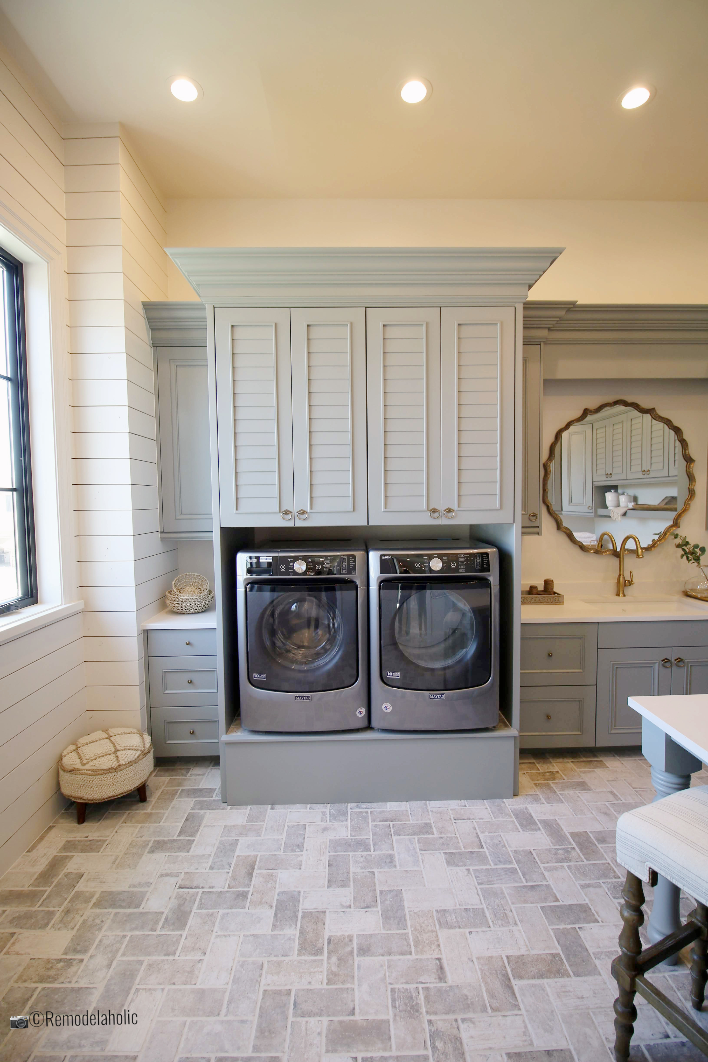 Get This Look: French Country Laundry Room | Remodelaholic