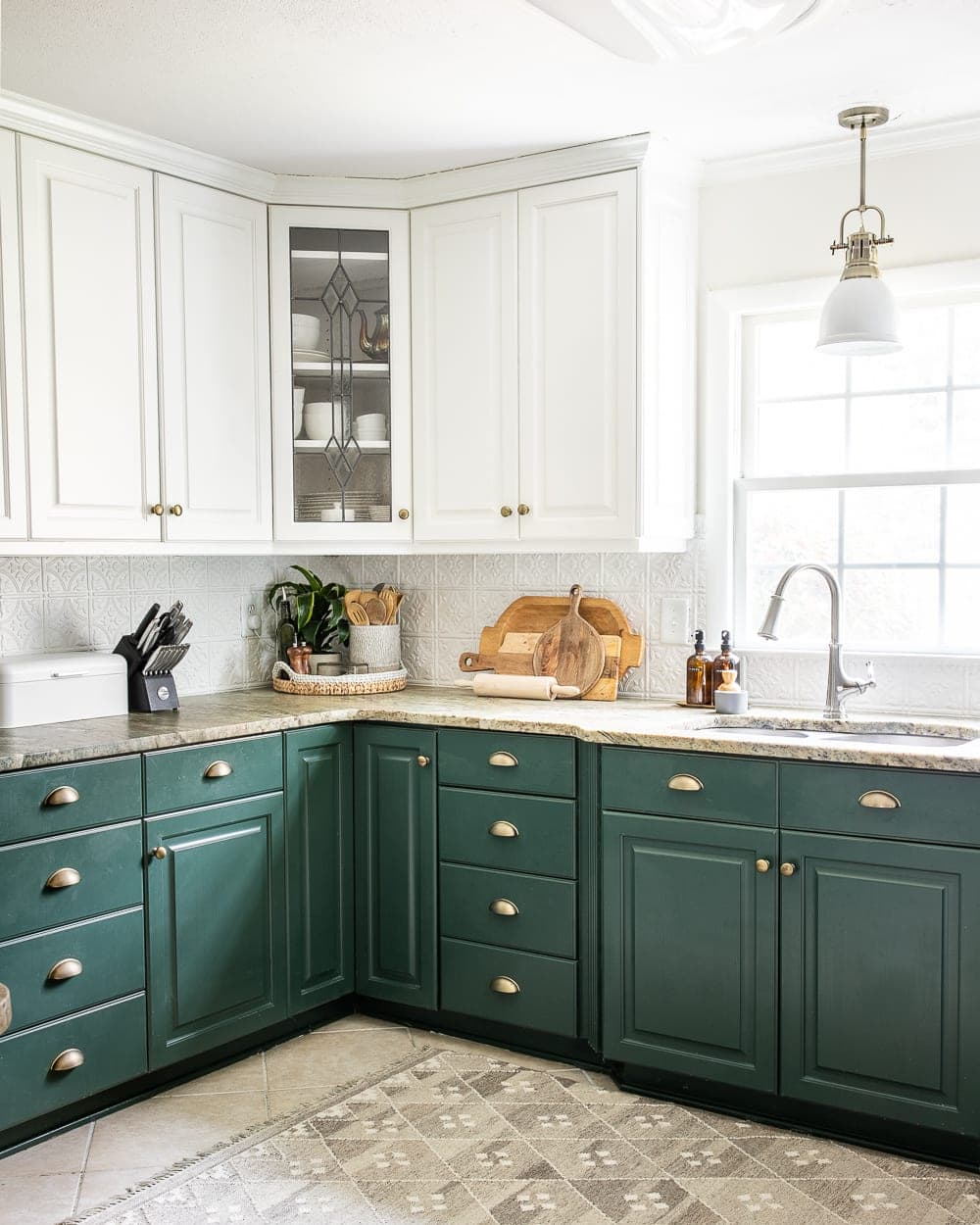 Best Dark Green Paint Colors for Walls & Cabinets | Remodelaholic