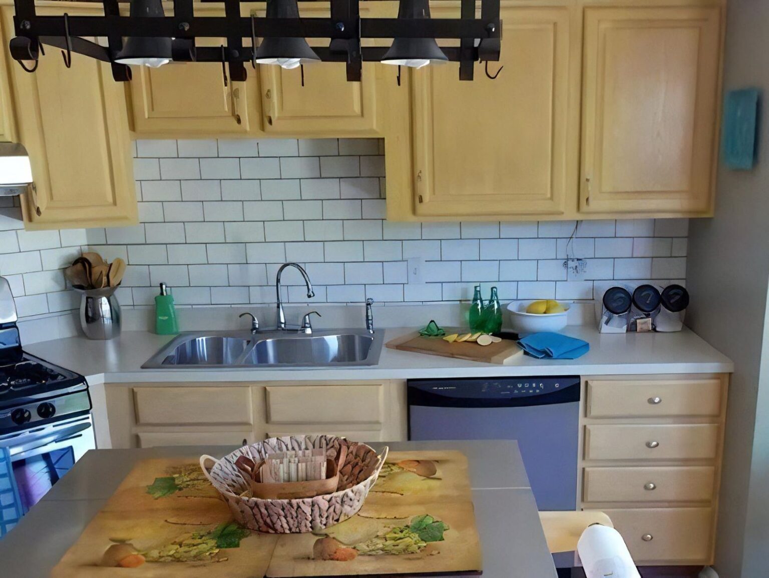 DIY Backsplash Ideas NOT tile; That Will Wow Your Guests Homebuyer Weekly