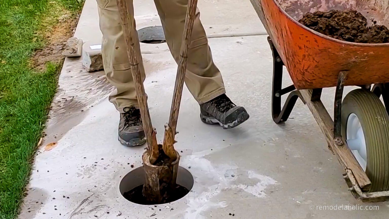 How to Build a DIY Pergola on a Concrete Patio Remodelaholic