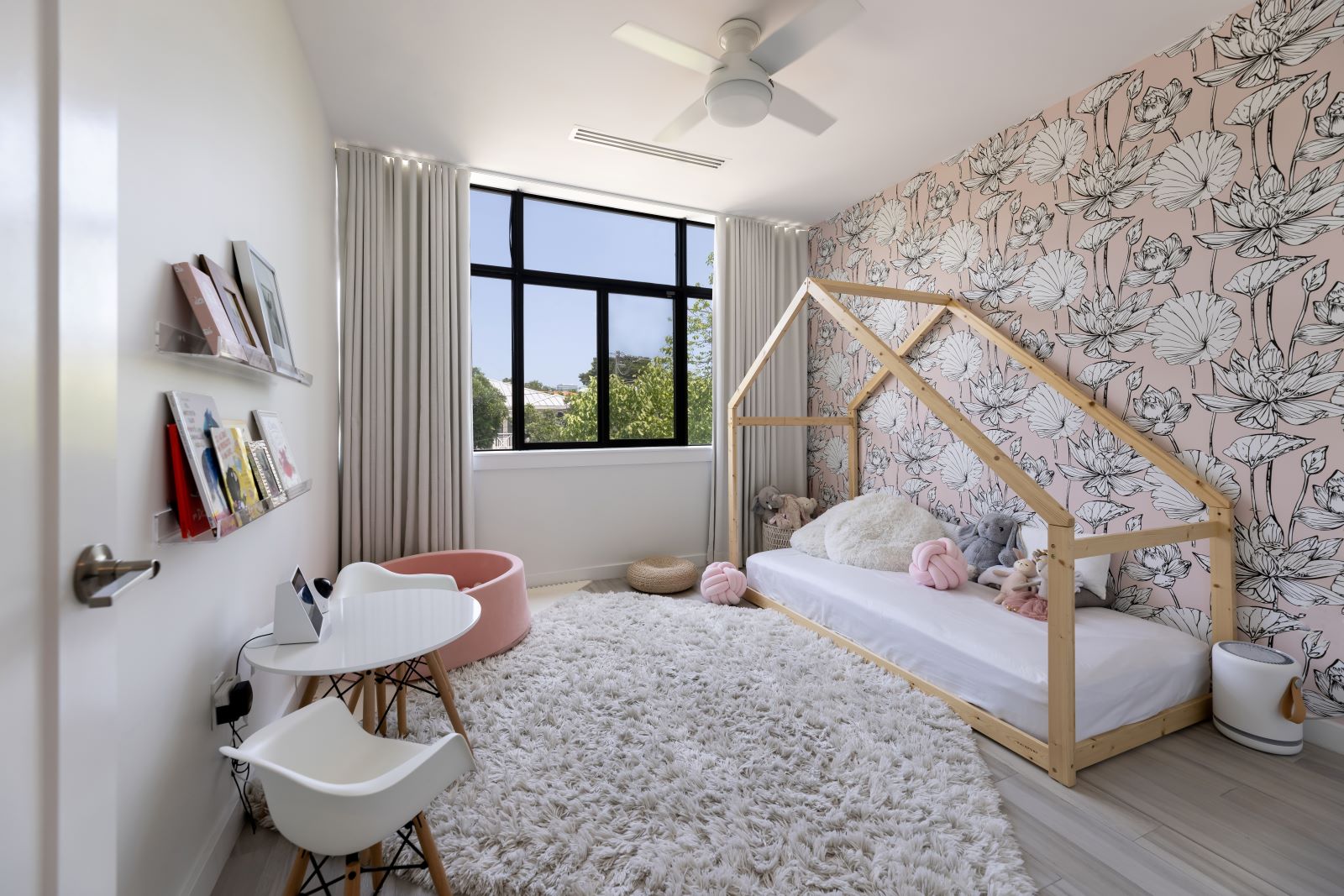 Flower Wallpaper Bedroom 3 SS