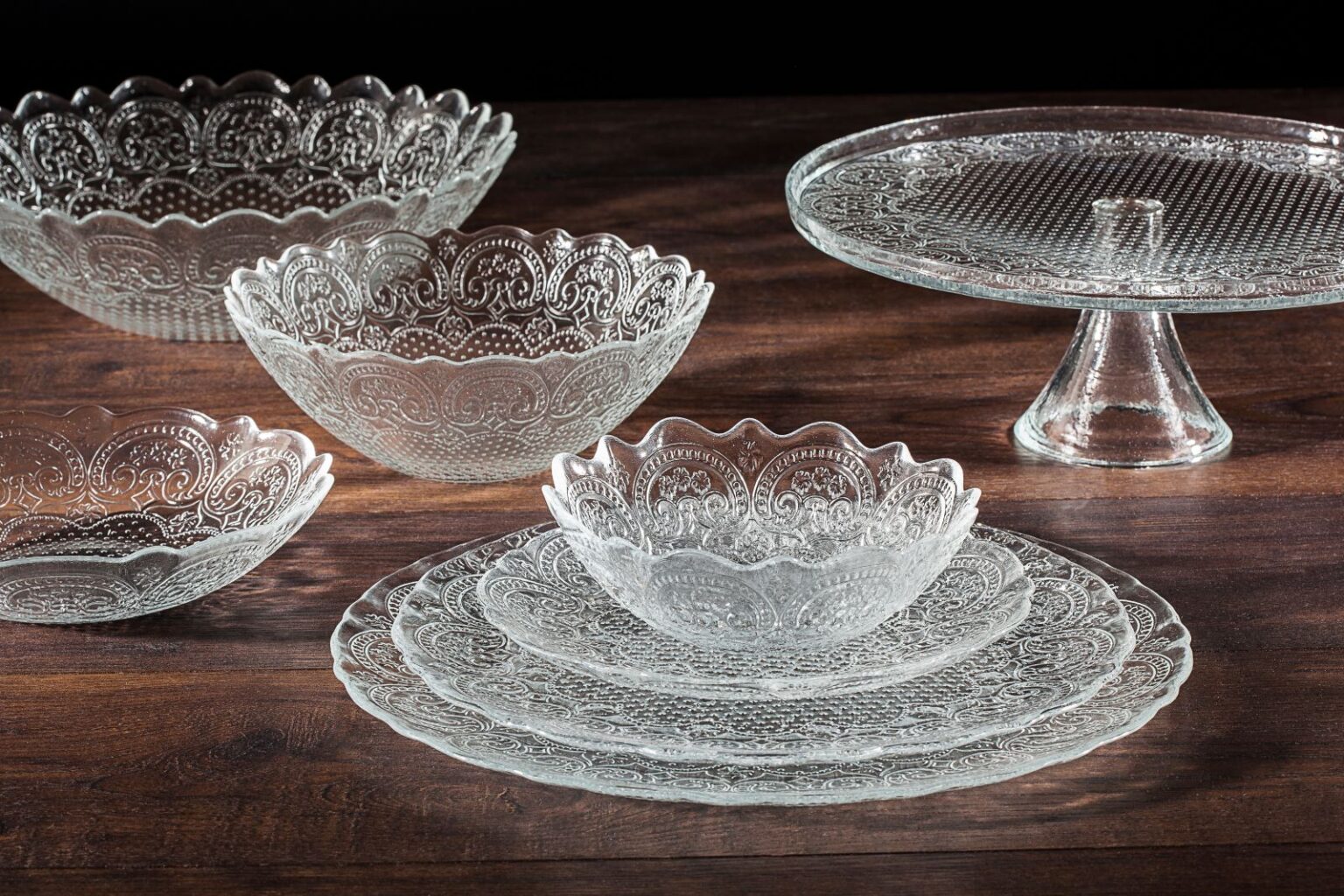 Cash in the Clutter: 16 Garage Sale Treasures Revealed! | Remodelaholic