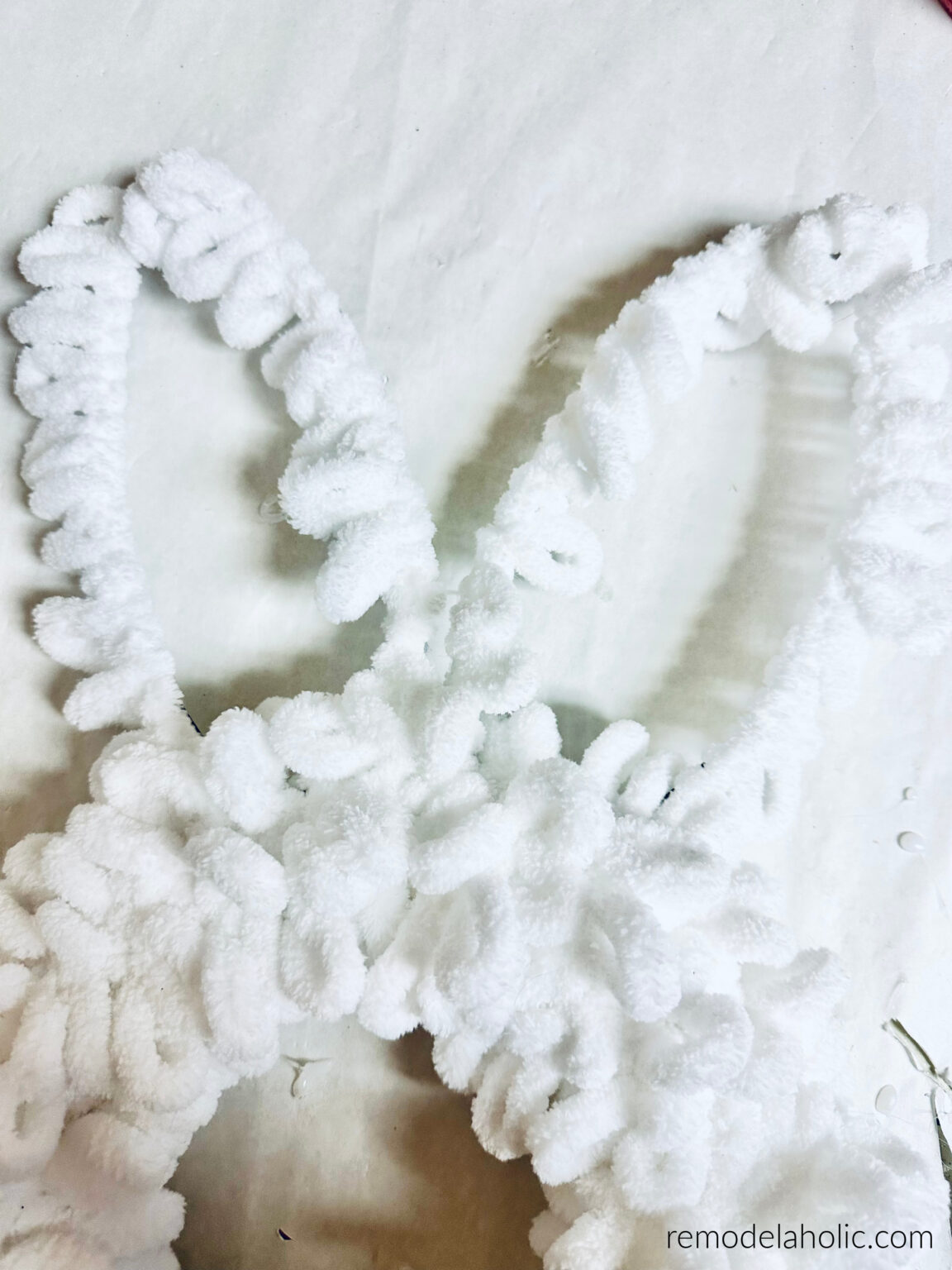 Easy 30-Minute DIY Dollar Tree Bunny Wreath for Easter | Remodelaholic