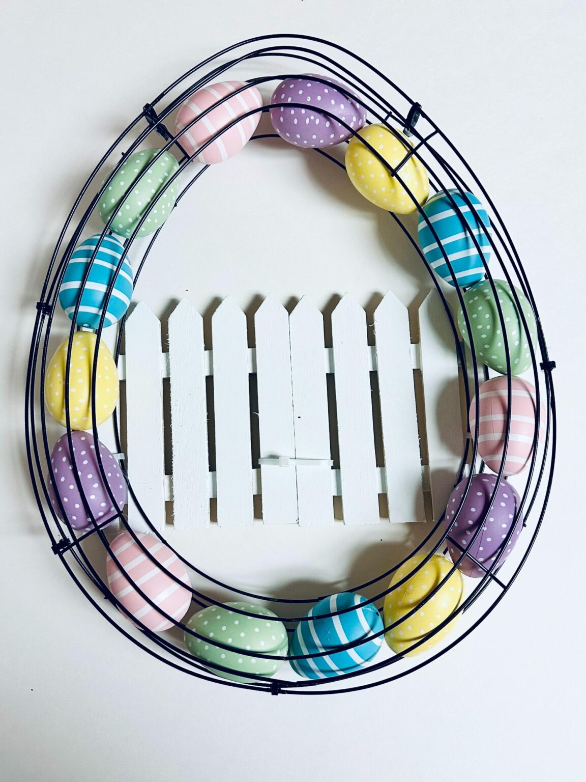 Whimsical Dollar Tree Bunny Butt Easter Egg Wreath DIY | Remodelaholic