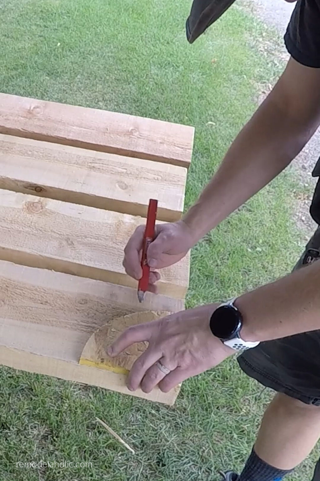 Raffer Pattern DIY Arbor Swing: How to Cut Pergola Rafter Tail Designs (with Printable ...